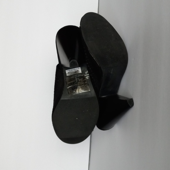 Torrid Black Cutout Faux Suede Cone Bootie Cone Heel Lace-up Wide Width Sz9 - Picture 12 of 16